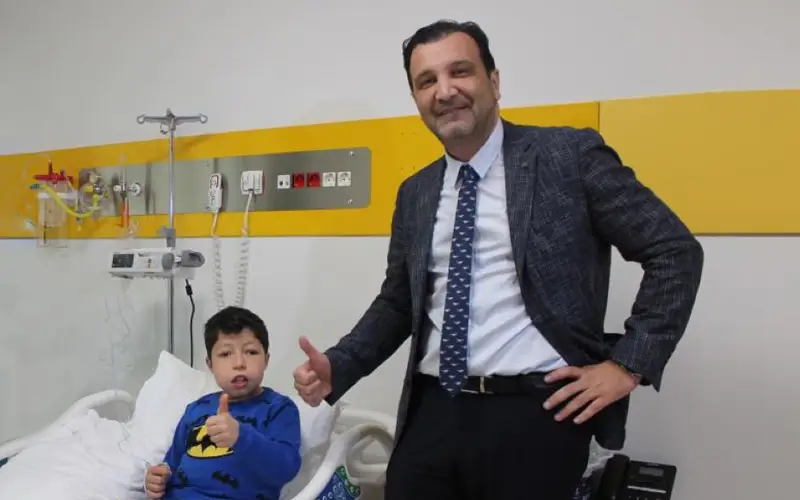 Yüzde 1'lik yaşama umuduyla ikinci kez hayata tutundu